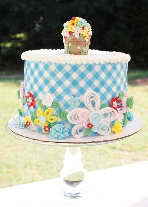 Gingham checks Gingham Cake, Beautiful Cake Pictures, Birthday Cake With Flowers, Patterned Cake, Little House On The Prairie, Beautiful Cake, Cake Pictures, Colorful Cakes, Occasion Cakes