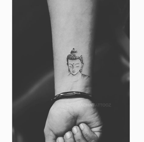 Bhuddist Tattoos, Small Buddha Tattoo, Budist Tattoo, Buda Tattoo, Small Lotus Tattoo, Tattoo Homme, Word Tattoo Ideas, Peace Tattoos, Buddhist Tattoo