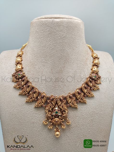 Gold Necklace Temple Jewellery, Neck Sets Jewellery Gold, Nakshi Necklace Designs, Kandalaa Jewellery, Necklace Set Indian Bridal Jewelry, Antique Necklace Gold, Pearl Earrings Designs, Wedding Jewelry Sets Bridal Jewellery, Temple Jewelry Necklace