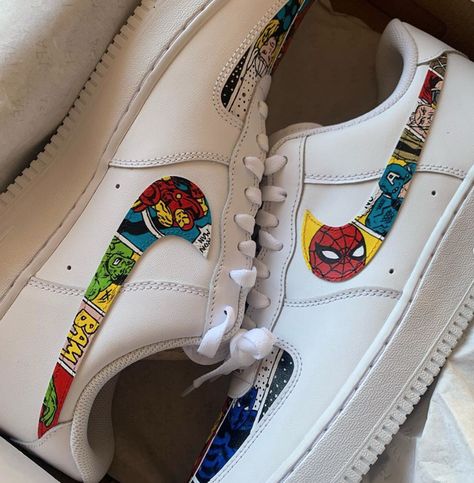 Marvel Clothing, Marvel Shoes, Custom Shoes Diy, Marvel Clothes, Nike Shoes Girls, Creative Shoes, Custom Nike Shoes, All Nike Shoes, Custom Air Force 1