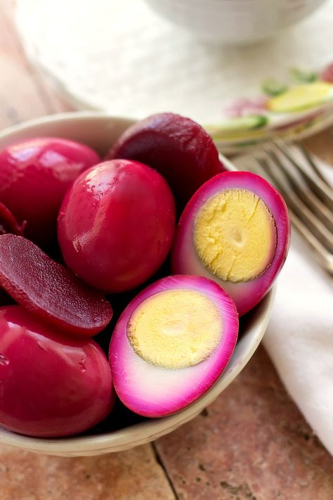 Red Beet Eggs (Pickled Eggs) - Vinegar and sugar give these eggs and beets a sweet and sour flavor straight out of Pennsylvania Dutch country. Red Beet Eggs Recipe, Red Beet Eggs, Pickled Beets And Eggs, Beet Eggs, Eggs Pickled, Pickled Eggs Recipe, Mennonite Recipes, Diy Easy Recipes, Pickled Eggs