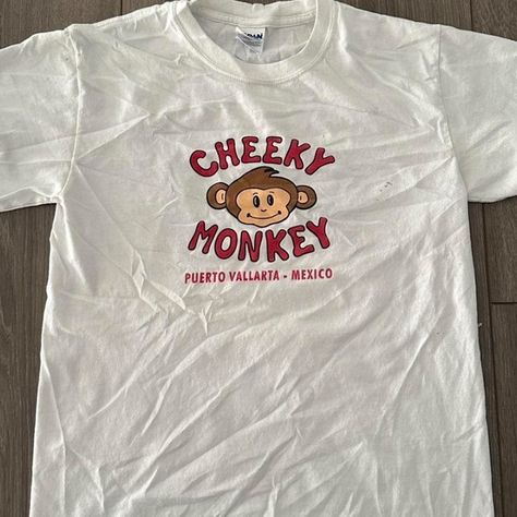 Shop fastfashionusa's closet or find the perfect look from millions of stylists. Fast shipping and buyer protection. Cheeky Monkey T-shirt 🙊 Fast Shipping 📦 $25 Lowest I can do 🧾 Custom 🖌️ Deadstock 🆕 Hit Me With Questions ⁉️ Random T Shirts, Cute Vintage Shirts, Funky Shirt Outfit, Silly T Shirts, Custom Shirts Ideas, Thrift Shirts, Cute T Shirt Designs, White Shirt Outfit Ideas, Silly Shirts