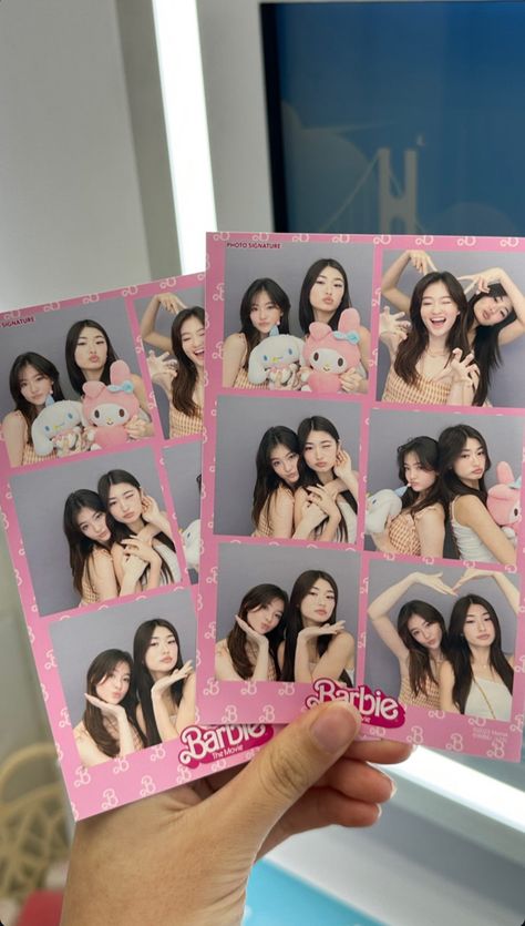 Photobooth Friends, Photobox Pose, Julia Ma, Photo Signature, Cinnamoroll Sanrio, Friendship Photoshoot, Photobooth Pictures, Friend Pictures Poses, 사진 촬영 포즈