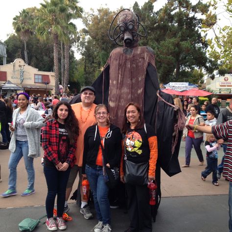 Fright Fest @Six Flags Discovery Kingdom Fright Fest Six Flags Outfit, Six Flags Outfit Ideas, Fright Fest Six Flags, Six Flags Outfit, Six Flags Fright Fest, Fright Fest, Fest Outfits, Flag Outfit, Six Flags