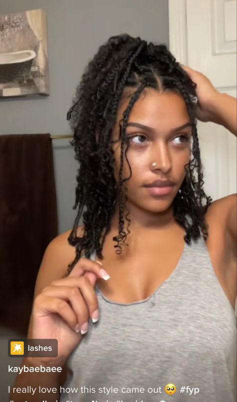 Boho Mini Braids, Mini Boho Braids, Natural Hair Boho Braids, Boho Braids Natural Hair, Mini Twist Hairstyles, Goddess Braids Natural Hair, Natural Hair Woman, Natural Hair Bun Styles, Black Ponytail Hairstyles