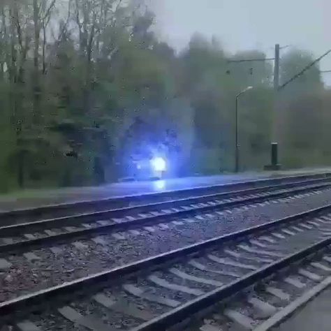 Lightning Ball, Ball Lightning, Lightning Storms, Wow Video, Train Tracks, Natural Phenomena, Jolie Photo, Alam Yang Indah, Science And Nature