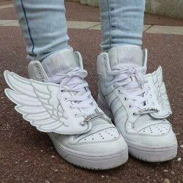 Riley Matthews, Luke Castellan, Wing Shoes, Percy Jackson And The Olympians, Percy Jackson, Nike Air Force Sneaker, Look Cool, Angel Wings, White Sneaker