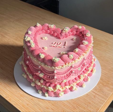 Pink and white heart shaped birthday cake 20th Birthday Heart Shaped Cake, Heart Shaped Bday Cake Aesthetic, Pink Heart Lambeth Cake, Heart Shaped Cakes Vintage, Pink Heart Shaped Vintage Cake, Heart Shaped Birthday Cake Pink, Pink 22nd Birthday Cake, Small Heart Birthday Cake, 22nd Birthday Ideas Cake