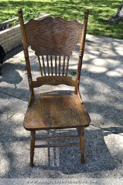 Attempted Dining Chair Makeover (DIY Fail) Painting Wood Dining Chairs, Oak Pressed Back Chairs Makeover, Refurbish Wooden Chair, Pressed Back Chairs Makeover, Press Back Chair Makeover, Pressback Chair Makeover, Oak Chair Makeover, Refinished Dining Chairs, Antique Chair Makeover