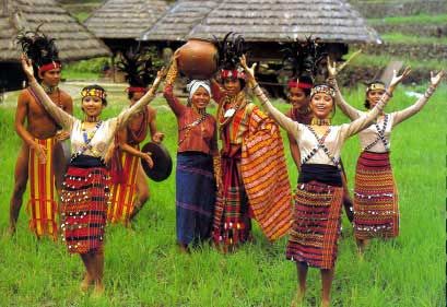 Ifugao Dance Ancient Filipino, Filipino Traditional Clothing, Familiar Art, Filipino People, Philippine Mythology, Filipino Clothing, The Blessed Mother, Banaue, Filipino Art