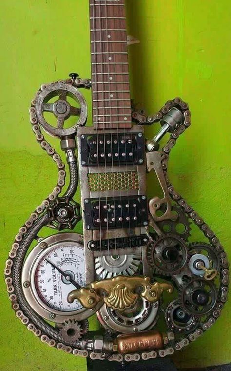 Steampunk Kunst, Steampunk Guitar, Steampunk Tendencies, Instruments Art, Metal Guitar, Unique Guitars, Cool Electric Guitars, Cellos, Steampunk Diy