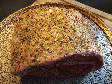 Paula Deen Perfect Standing Prime Rib Roast Standing Prime Rib Roast Recipe, Foolproof Prime Rib Recipe, Standing Prime Rib Roast, Ham In Crockpot, Appetizer Christmas, Recipes For Beef, Ribs Seasoning, Beef Roasts, Prime Rib Roast Recipe