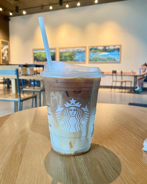 Here's a combined list of 13 macro-friendly Starbucks drinks, along with their calories, fat, carbohydrates, and protein content:13 Best Macro-friendly Starbucks Drinks To Try1. Vanilla Sweet Cream Cold BrewInstagram: starbucksCalories: 110Fat: 5gCarbs: 14gProtein: 1gFor those Macro Friendly Coffee Drinks At Home, Macro Barista Starbucks, Starbucks Drinks Under 100 Calories, Starbucks Healthy Drinks, Low Calorie Starbucks Drinks Iced, Low Calorie Starbucks Drinks, Coffee Drink Recipes, Starbucks Drinks, Cold Brew