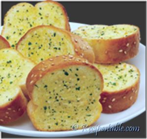 Microwave Garlic Bread ! Easy Garlic Bread Recipe, Make Garlic Bread, Garlic Cheese Bread, Dinner Today, Garlic Bread Recipe, Breads & Buns, Garlic Cheese, Microwave Cooking, Microwave Recipes