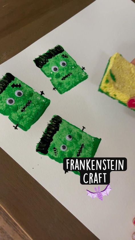 Halloween Crafts Diy, Frankenstein Craft, Halloween Art Projects, Halloween Crafts Preschool, Craft Halloween, Halloween Crafts For Toddlers, October Crafts, Halloween Classroom, Crafts Preschool