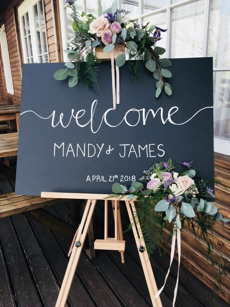 Easel flowers are a perfect way to welcome your guests. Wedding Welcome Table, Diy Easel, Floral Wedding Sign, Wedding Welcome Board, Table Flower Arrangements, Wedding Entrance Decor, Welcome Table, Wedding Lanterns, 50th Wedding Anniversary