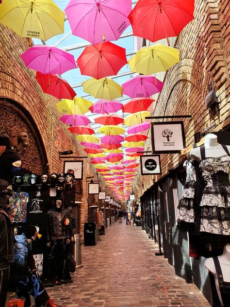 Things To Do In London Aesthetic, Camden Food Market, Camden London Aesthetic, Camden Town London, Camden Town Aesthetic, Camden Market Aesthetic, London In Summer, Camden Market London, Markets In London