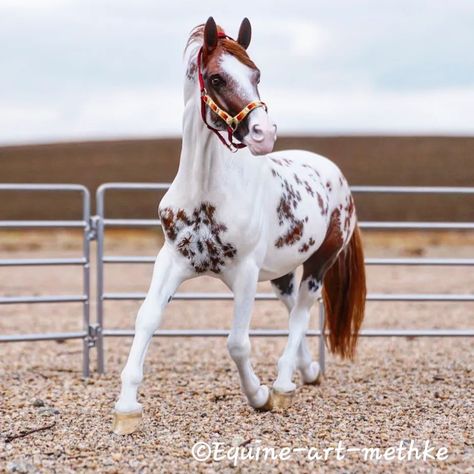 Toy Horse Stable, Bryer Horses, Breyer Horse, English Horse, Vines Funny Videos, Horse Diy, Custom Horse, Model Horses, Breyer Horses