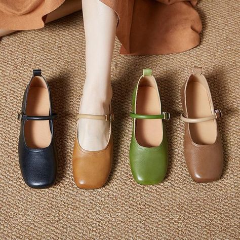 Comfortable, One of Kind. Flats online shop,|Cowhide/Calf|Rubber|Flat|Square Toe|Buckle Strap|Female|Pigskin|1.5cm|Coffee|Camel|35|36|37|38|39|Spring/Fall Classic Fashion Looks, Leather Mary Jane Flats, Feminine Shoes, Flat Pumps, Comfy Flats, Flats Online, Embellished Jeans, Wide Shoes, Mary Jane Flats