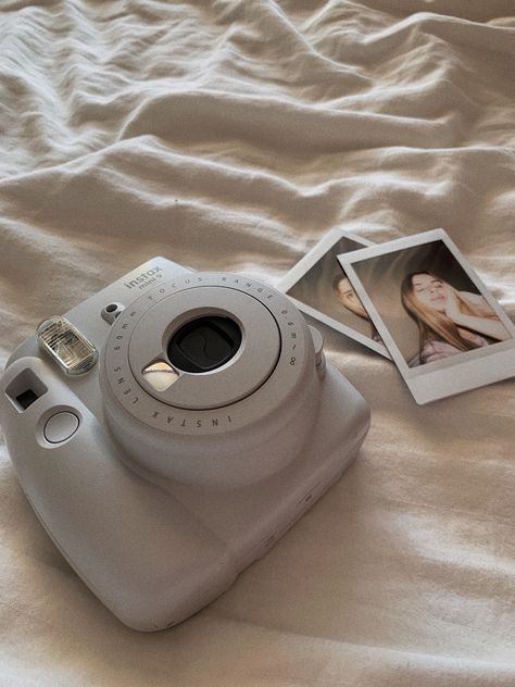 Camaras Aesthetic, Mini 11 Instant Camera, Fujifilm Instax Mini 11, Instax Mini 11, Instax Camera, Cute Camera, Smink Inspiration, Vlogging Camera, Polaroid Camera