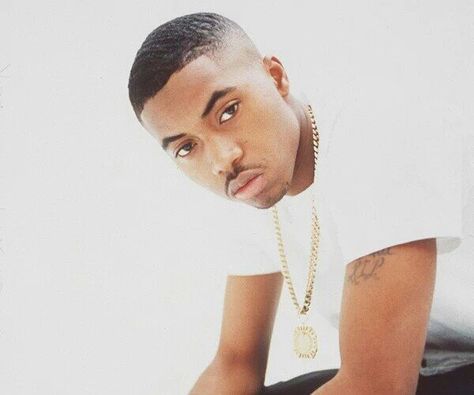 NASIR "NAS" JONES Nas 90s Fashion, Nasir Jones, East Coast Hip Hop, Outta Compton, Hip Hop Classics, Straight Outta Compton, Hip Hop Clothing, Hip Hop And R&b, Gangsta Rap