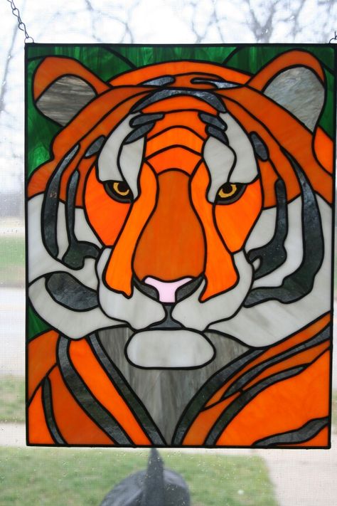 Stained glass tiger Stained Glass Patterns Free Printables, Stained Glass Windows Church, Big Cat Rescue, Stained Glass Patterns Free, Landscape Quilt, Tiffany Glass, Bengal Tiger, Stained Glass Crafts, Copper Patina