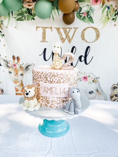 Born Two Be Wild Birthday, Wild Birthday Cake, Cars Cake Topper, Born Two Be Wild, Animal Themed Party, Cars Theme Cake, Car Cake Toppers, Fab Cakes, Cars Cake