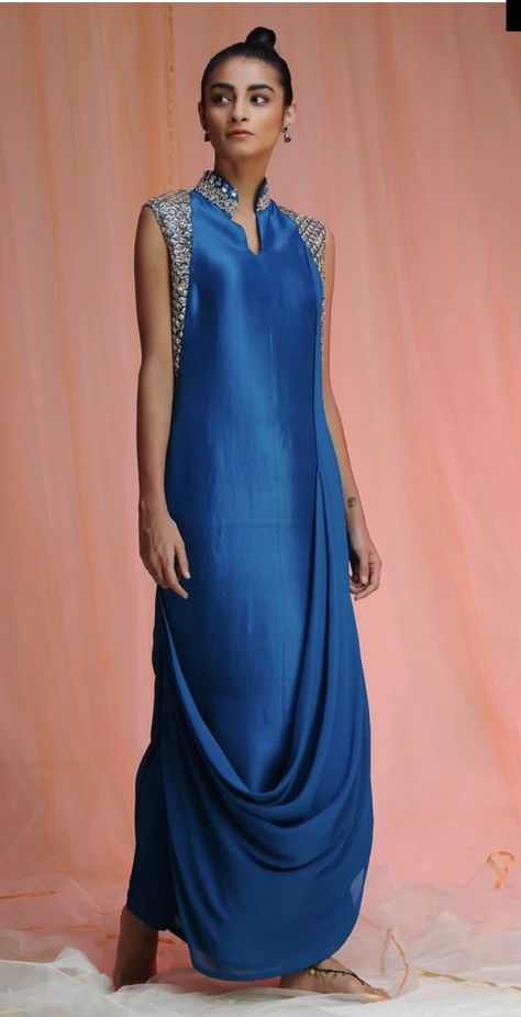 Kaftan Design, Frocks And Gowns, Lehenga Saree Design, Designer Kurti Patterns, Bollywood Outfits, Moroccan Blue, Indian Gowns Dresses, Silk Kurta, Simple Pakistani Dresses