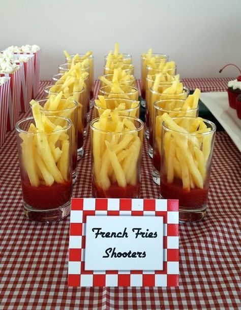 Grease Themed Parties, Grease Party, Spring Breakfast, Diner Party, American Party, Fest Temaer, Paris Birthday, Themed Food, Paris Themed