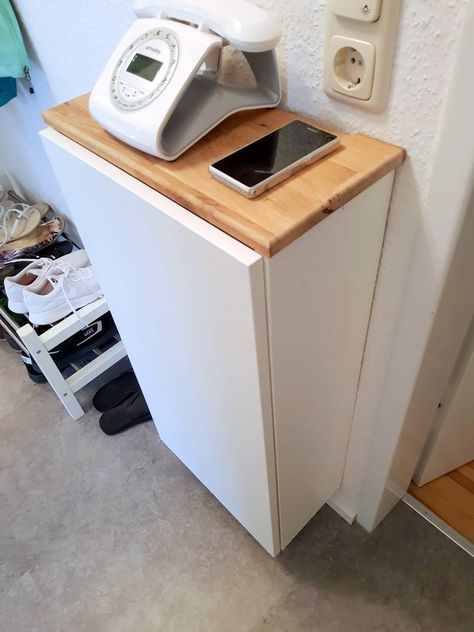 Phone and IT sideboard Wifi Box Hide, Hide Router, Router Box, Hackers Ikea, Wood Pins, Besta Ikea, Diy Router, Router Wifi, Internet Router