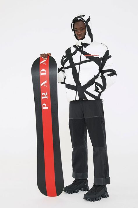 ASPENX and Prada Release Eco-Friendly Technical Ski Wear Collection Thermal Jacket, Prada Collection, Ski Outfit, Ski Season, Ski Fashion, Skiing Outfit, Snowboard Jacket, Fashion Design Sketches, Sports Photography