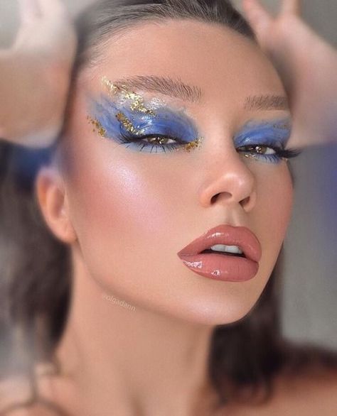 Editorial Make-up, Fantasy Make-up, Goddess Makeup, Maquillage On Fleek, Angel Makeup, Gold Makeup Looks, Mekap Mata, Drag Make-up, Avant Garde Makeup