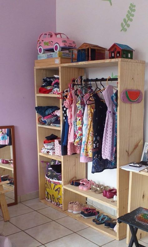 Hiasan Bilik Tidur, Closet Design Layout, Wardrobe Interior Design, Closet Layout, Furniture Design Wooden, Casa Vintage, Bedroom Closet Design, Wardrobe Design Bedroom, Cupboard Design