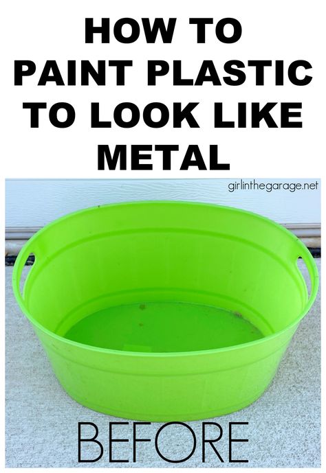 Plastic Bucket Ideas Diy, Painting Plastic Bins, Cheap Hacks, Making Shelves, Handmade Jewelry Display, Plastic Watering Can, Paint Plastic, Bucket Ideas, Aging Metal