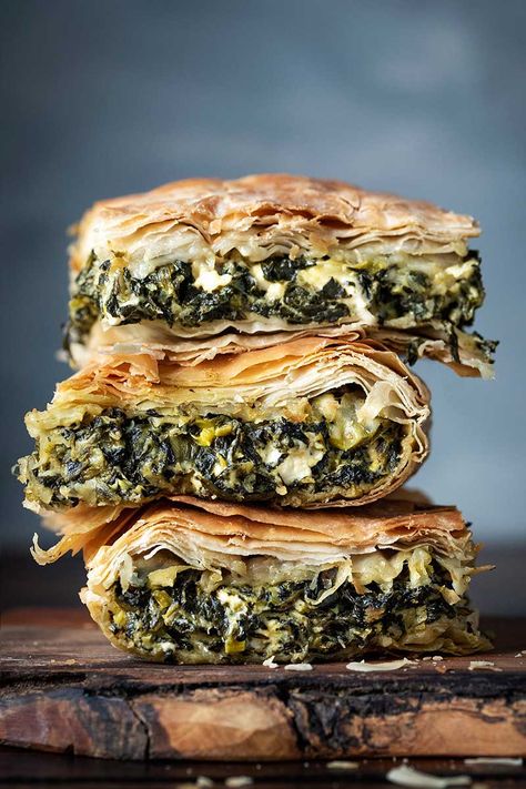 2020’s most popular Mediterranean Recipes Feta Cheese Pie, Spanakopita Recipe, Greek Spinach, Greek Spinach Pie, Greek Appetizers, Vegan Greek, Spinach Pie, Cheese Pie, Ethnic Food