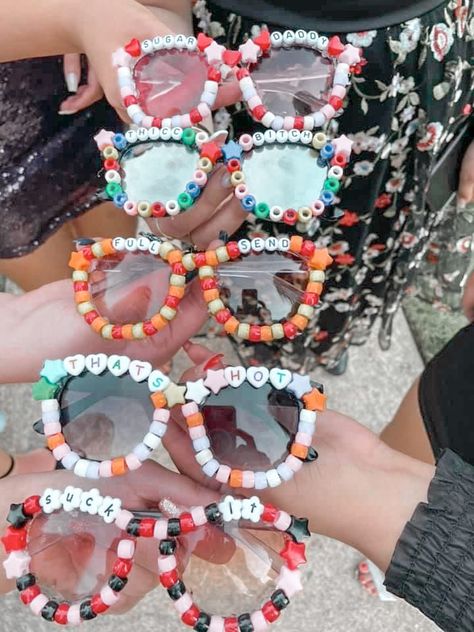 Summer Sunglasses Craft, Summertime Aesthetic, Diy Sunglasses, Beaded Sunglasses, Beach Birthday Party, Preppy Beach, 13th Birthday Parties, Beach Birthday, Aesthetic Tiktok