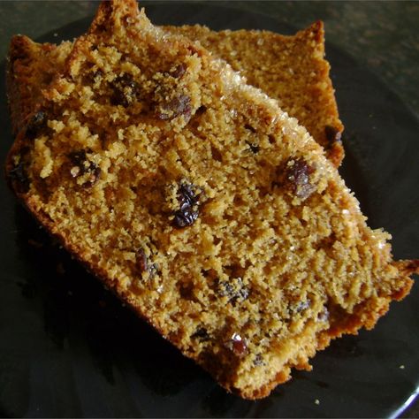 Raisin Loaf Raisin Loaf, Mango Bread, Walnut Cookie Recipes, Rhubarb Bread, Raisin Cake, Raisin Recipes, Banana Nut Bread Recipe, Nut Bread Recipe, Recipe List