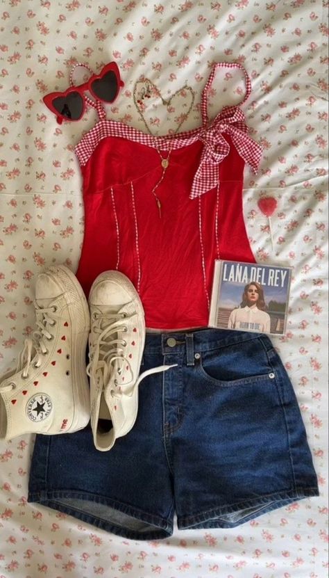 Born To Die Summer Outfits, Americana Aesthetic Outfit, Americana Outfits, Vintage Americana Aesthetic, Lana Del Rey Outfits, Americana Aesthetic, Fits Inspiration, Downtown Outfits, Americana Fashion