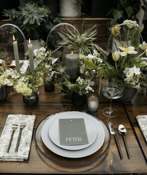 Black Table Scape, Tropical Wedding Table, White Wedding Table Setting, Late Night Food, Wedding Table Setting, Wedding Tablescape, Modern Botanical, Table Scape, Madison Wisconsin