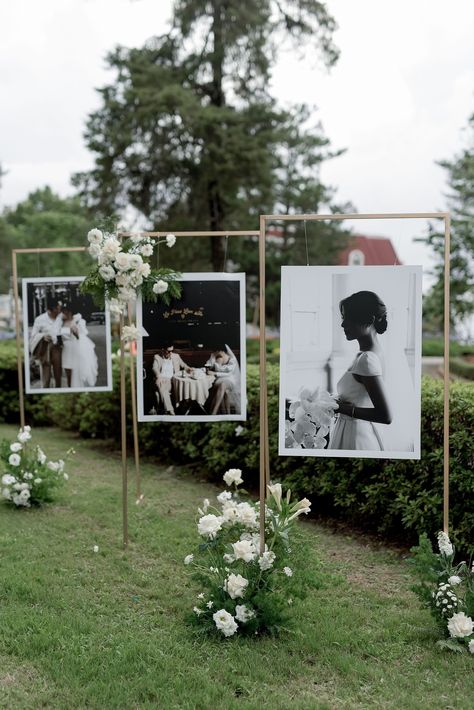 Wedding Entrance Decor, Dream Wedding Decorations, Wedding Planning Decor, Wedding Entrance, Wedding Decor Style, Couples Photo, בר מצווה, Wedding 2025, Mom Wedding