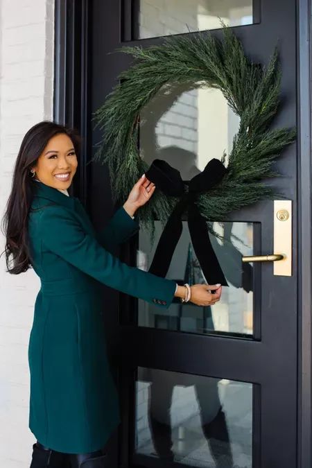 Christmas Wreath In Window, Wreaths On Windows Outdoor, Cypress Wreath, Window Wreath, Minimal Look, Christmas 2023, Deck The Halls, Tis The Season, Christmas Ideas