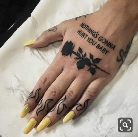 Street Tattoos, Knuckle Tattoos, Hand And Finger Tattoos, Wicked Tattoos, Hand Tattoos For Women, Dope Tattoos For Women, Small Hand Tattoos, Discreet Tattoos, Dope Tattoos