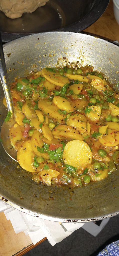 Homemade Food Snapchat Indian, Home Food Snapchat Story, Homemade Food Snapchat, Homemade Food Snapchat Story, Home Food Snap, Snap Food Home, Cooking Snap, Aloo Mutter, Delicious Food Image