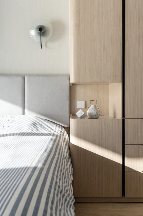 Bedroom With Wardrobe, Bedside Wardrobe, Wardrobe Laminate Design, Bedroom Wardrobe Design, Japandi Interior, Wardrobe Design Bedroom, Bedroom Wardrobe, Bedroom Furniture Design, Residential Interior Design