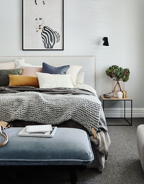 norsuHOME | norsuDesign Light Grey Carpet Bedroom, Nordic Bedroom Inspiration, Lola Donoghue, Grey Carpet Bedroom, Scandi Bedroom, Grey Interior Design, Nordic Bedroom, Bedroom Styling, Carpet Bedroom