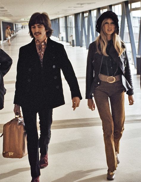 George Harrison Pattie Boyd, Where Did You Sleep Last Night, Beatles Fashion, Pattie Boyd, Beatles George, 60s 70s Fashion, Mode Hippie, 70’s Fashion, I'm With The Band