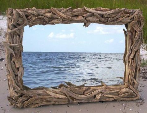 http://lilmrslay.hubpages.com/hub/How-To-Make-A-Driftwood-Mirror-Frame Diy Driftwood, Driftwood Frame, Driftwood Furniture, Mirror Gallery, Driftwood Mirror, Beach Craft, Driftwood Ideas, Mirror Frame Diy, Bathroom Mirror Frame