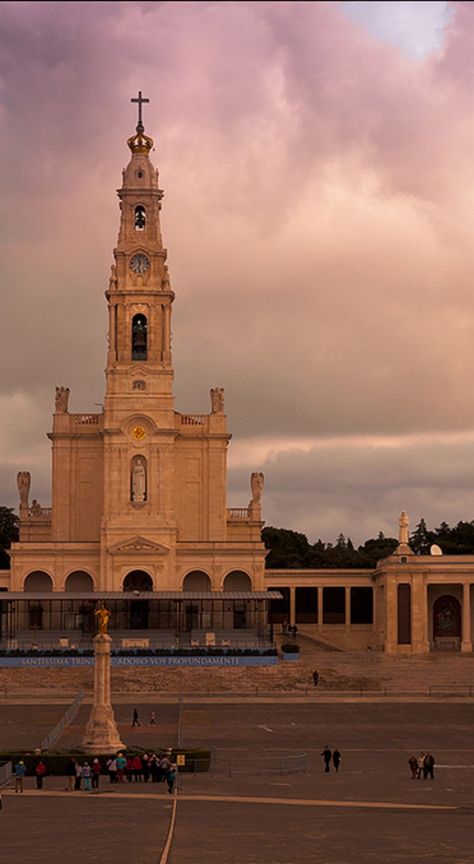 Fatima, Portugal Fatima Aesthetic, Jesus Smiling, Fatima Portugal, World Youth Day, Church Aesthetic, Catholic Bible, Graduation Picture Poses, Orthodox Christianity, Jesus Is Life