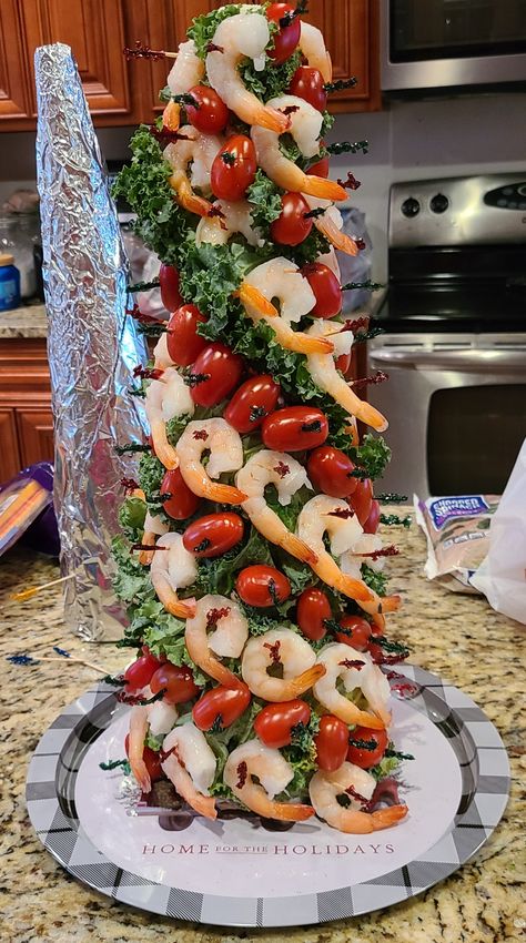 Shrimp Tree Christmas, Shrimp Tree Appetizer, Christmas Charcuterie Island, Shrimp Christmas Tree, Shrimp Charcuterie Board, Shrimp Tree, Christmas Shrimp, Charcuterie Tree, Creative Christmas Food