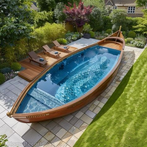 Balcon Mic, Dream Backyard Pool, Green Field, Backyard Pool Designs, Outdoor Decor Backyard, Dream Backyard, In Ground Pools, Backyard Oasis, Dream House Decor